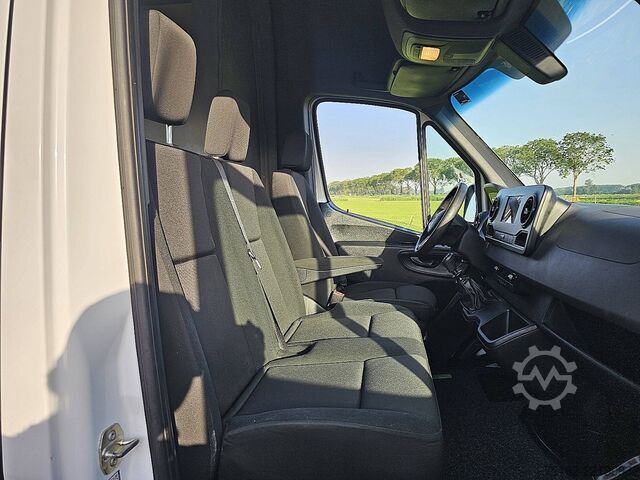 Camioneta familiar de techo alto MERCEDES-BENZ SPRINTER 316 L2H2 3.5T-AHG RWD!