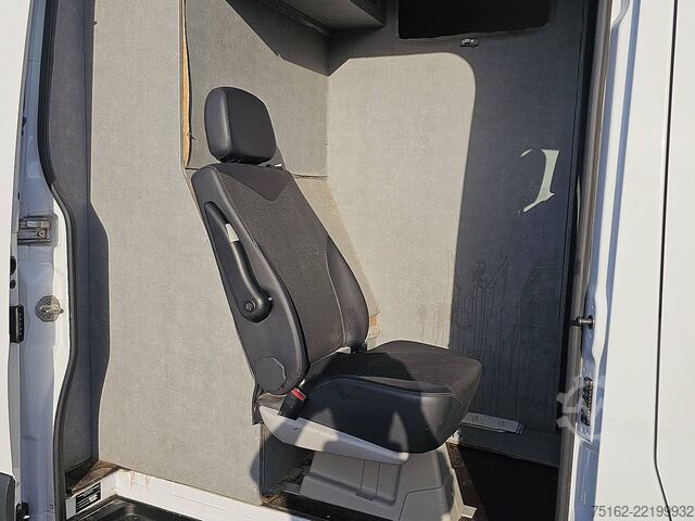 Camioneta familiar de techo alto MERCEDES-BENZ SPRINTER 316 L2H2 3.5T-AHG RWD!