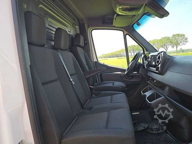 Camioneta familiar de techo alto MERCEDES-BENZ SPRINTER 317 L2H2 LED Mbux10 AC!