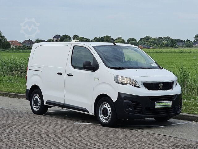 รถสเตชั่นแวกอนหลังคาสูง PEUGEOT EXPERT 2.0 HDI