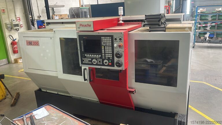 Mesin bubut CNC Pinacho SE 200