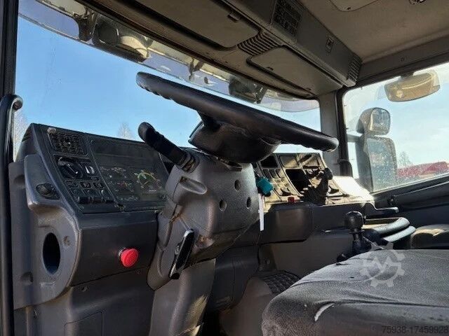 Sasis dengan kabin Scania R124-420 C 8x4 FULL STEEL CHASSIS (EURO 3 / FUL...