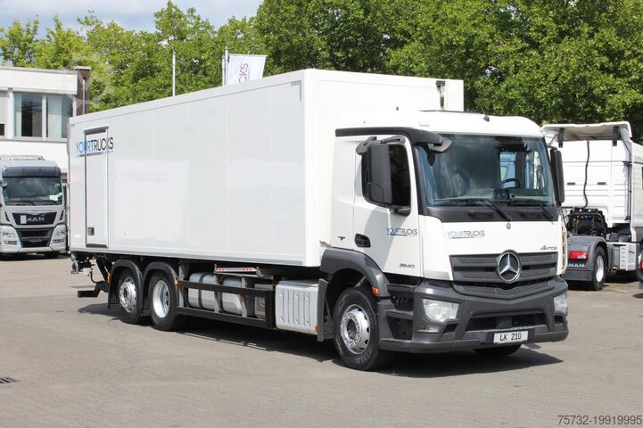 Refrigerated truck Mercedes-Benz Antos 2540 E6 Kühlkoffer Lift-Lenkachse LBW 2t