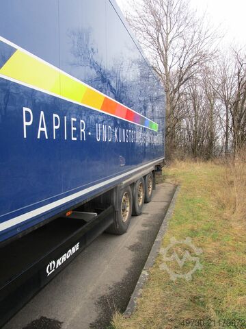 Semirreboque baú Krone Dry Liner