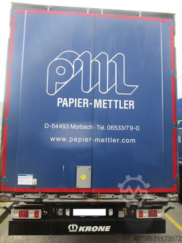 Semirreboque baú Krone Dry Liner