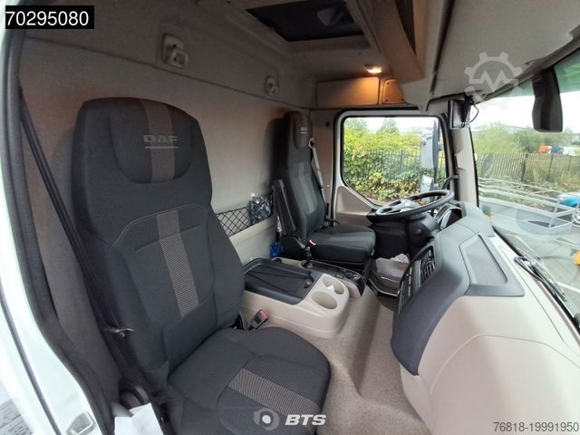 Sandučar kamion DAF XB 230 4X2 FA DC 12t - Saxas Koffer/LBW