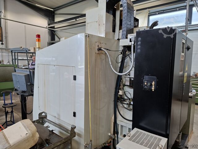 Bewerkingscentra - verticaal HURCO VMX 30