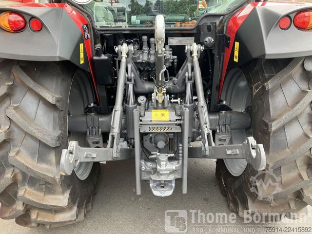 ट्रैक्टर Massey Ferguson MF 4709 M Cab Essential