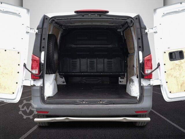 Customized van Mercedes-Benz Vito114 KA Kompakt ,Klima,Kamera,Tempomat