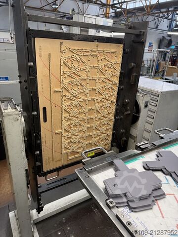 Máquina de corte e vinco Bobst SP102CER