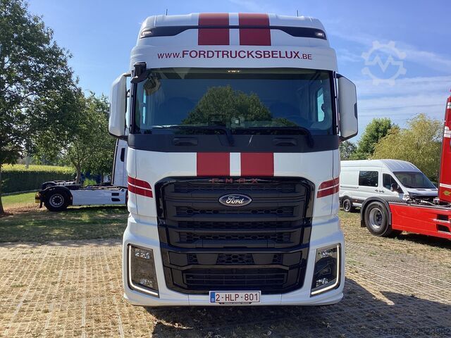 Standard tractor unit Ford F-Max
