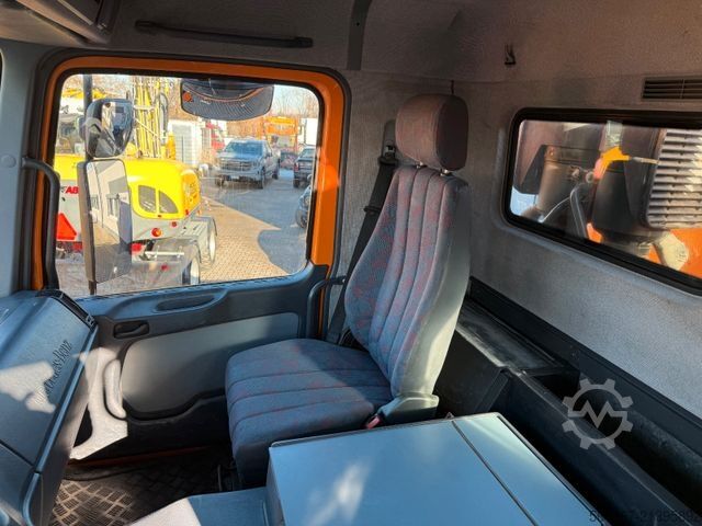 삼방향 덤프 트럭 MERCEDES-BENZ 4143 Actros MP1 3-Seiten-Kipper Bordmatic 8x6