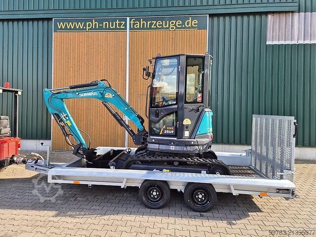 反铲装载机 Sunward SWE25UF