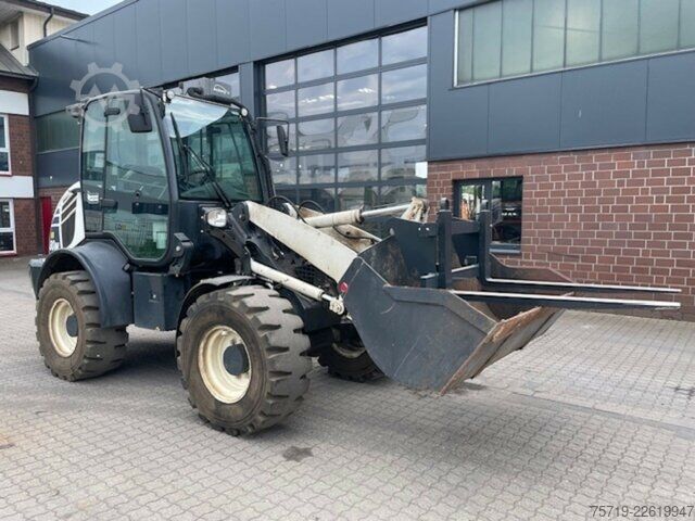 Furgons Komatsu Komatsu WA 80M-8E0