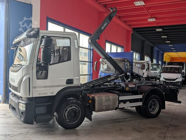 Karosserie nach Maß Iveco 120E25K