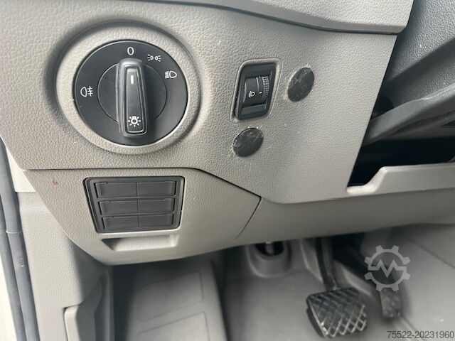 Kassebil høy + lang VW Crafter