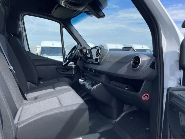 High top van MERCEDES-BENZ Sprinter 317 CDI KA/3665/L2H2/MBUX/NAVI/AUTOMATI