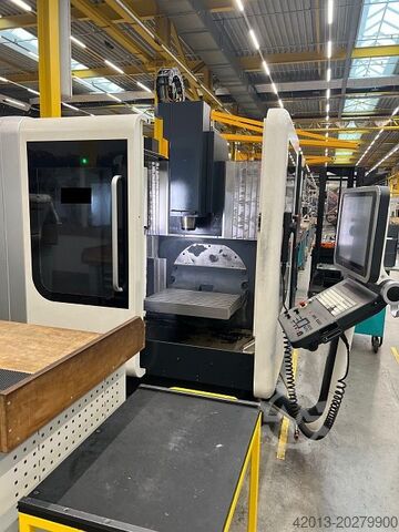 Bearbeitungszentrum - Universal DMG DMU 50