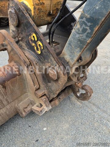 Mobile excavator HYUNDAI ROBEX 210W-9