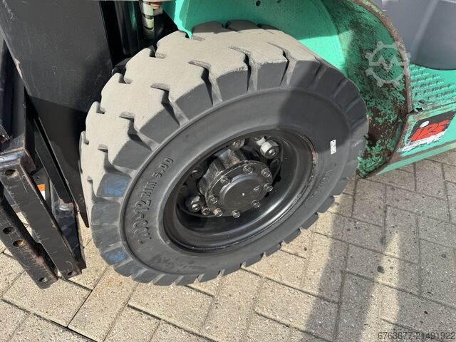  MITSUBISHI FG25N Triplo 550 Freelift / Sideshift / 4e functie LPG 2013