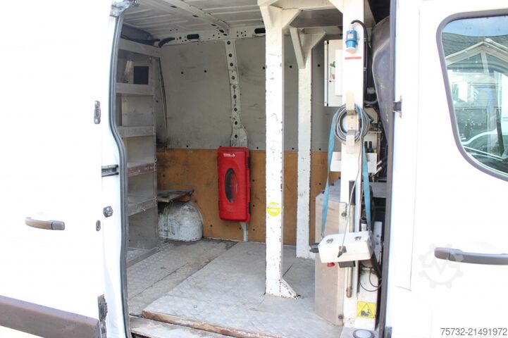 Автомобільна підйомна платформа Renault Master  France-Elevateur 14m - 2 b 265kg