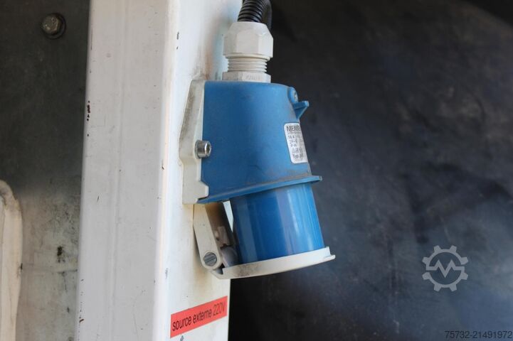 Автомобільна підйомна платформа Renault Master  France-Elevateur 14m - 2 b 265kg