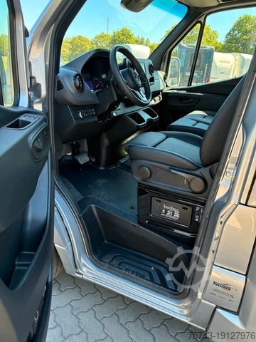 Transportor de animale MERCEDES-BENZ STX Sprinter  GG 4,100KG  Haras Hengste