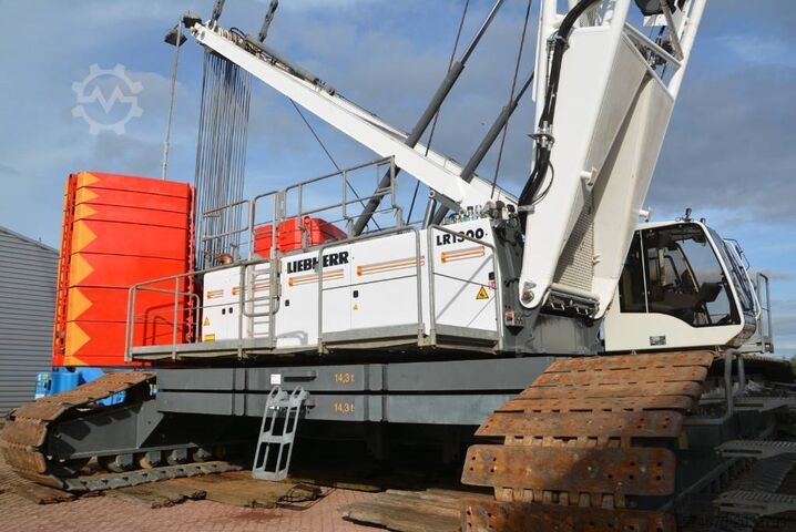 เครนเคลื่อนที่ Liebherr LR 1300 SX