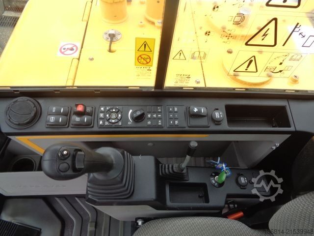 Τροχοφόρος εκσκαφέας VOLVO EW60E Powertilt + Löffelpaket