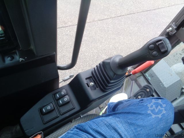 Τροχοφόρος εκσκαφέας VOLVO EW60E Powertilt + Löffelpaket