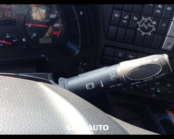 Standardni traktor jedinica IVECO AT260S40Y/PS -MOTRICE -  CISTERNA MERCI COMMESTIBILI