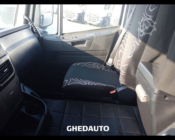 Standardni traktor jedinica IVECO AT260S40Y/PS -MOTRICE -  CISTERNA MERCI COMMESTIBILI