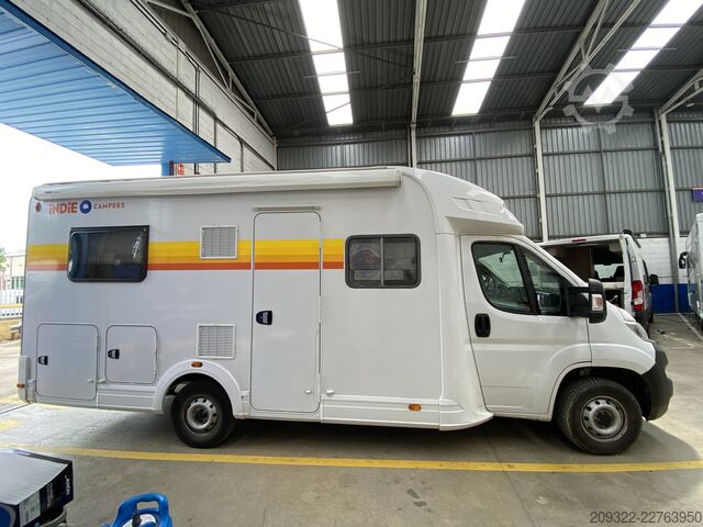 Xe căm trai bán tích hợp Fiat Ducato Weinsberg Carasuite 650MF del 2024 | Cambio manuale | 5 posti lett