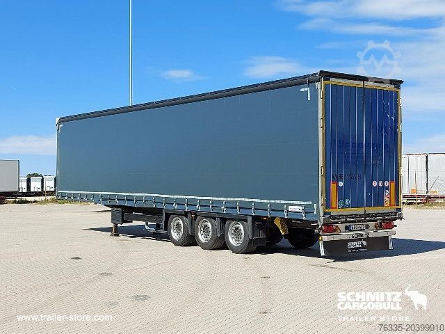 Otevřený návěs s plachtou Schmitz Cargobull Curtainsider Mega